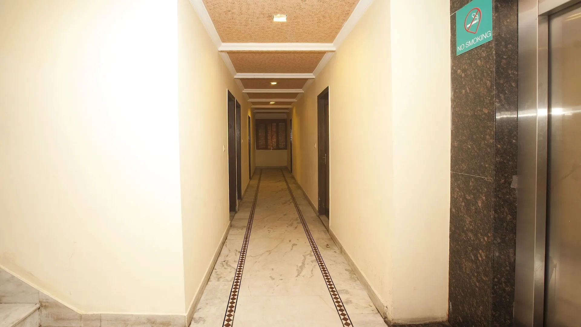Oyo 337 Hotel Anand Delhi   Delhi (National Capital Territory of India)